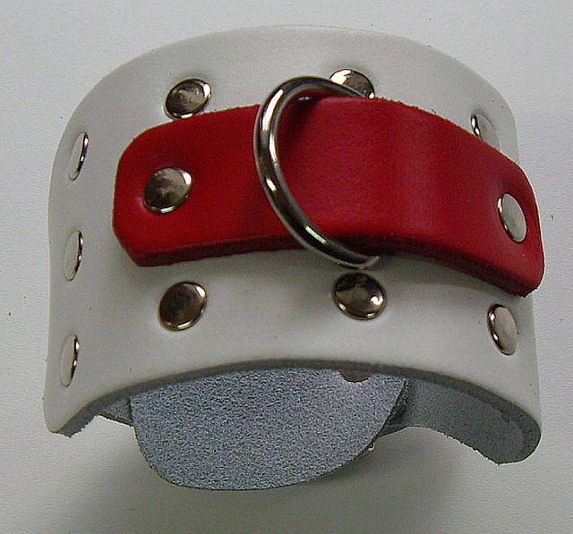 Fesseln-weiss-rot