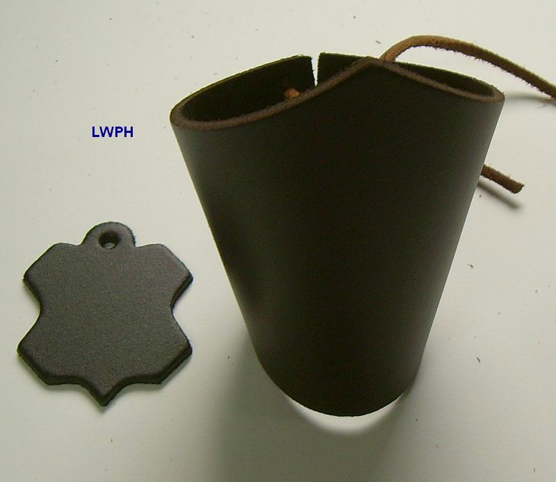 kleine-armstulpe-braun