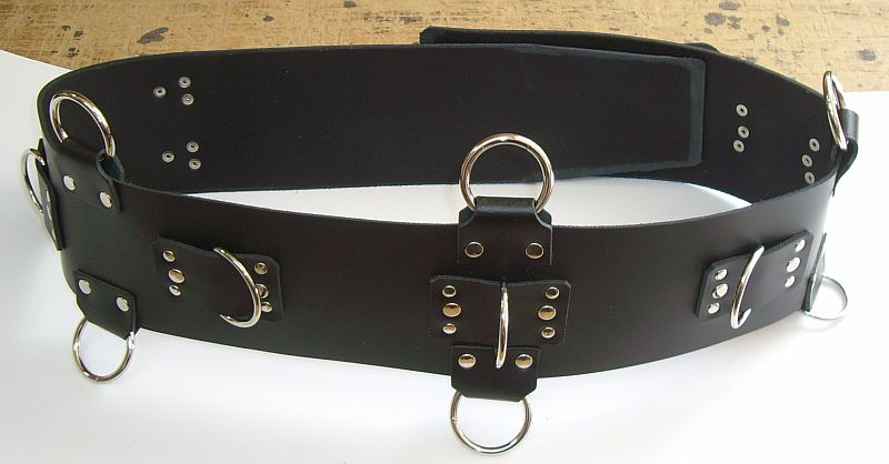 BDSM Lederriemen mit Klemmschutz