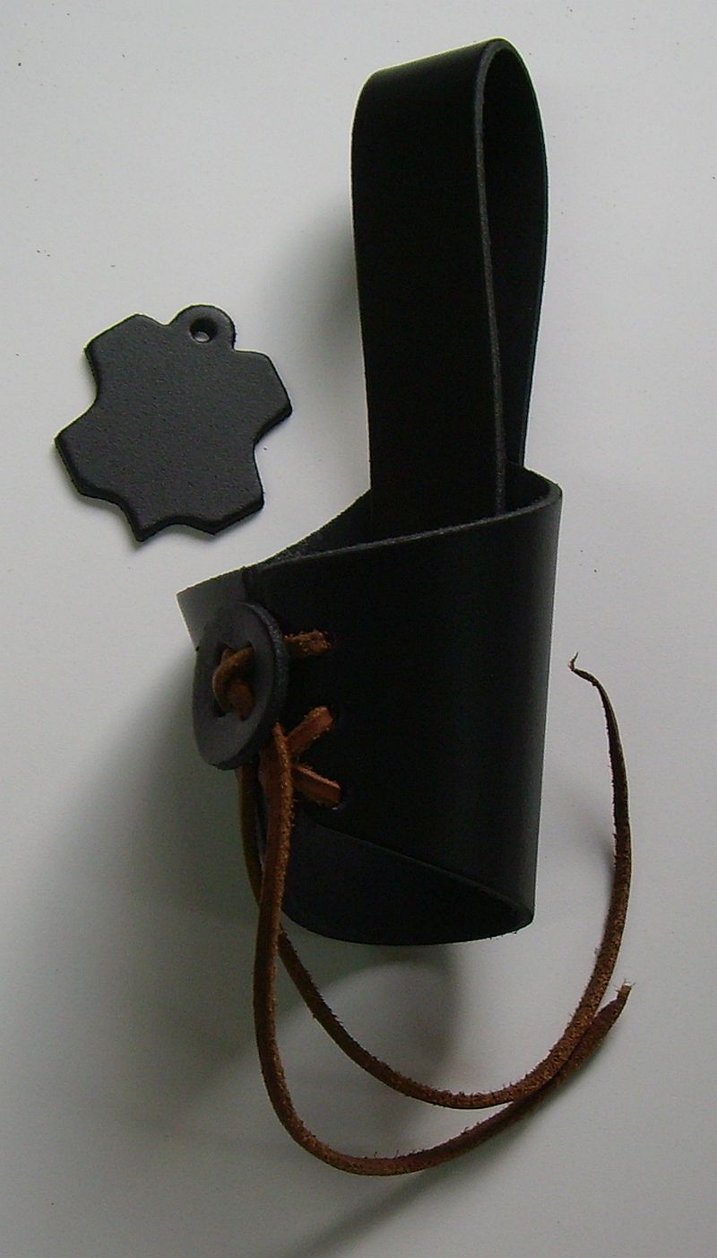 trinkhornhalter-schwarz