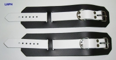 1 Paar Handfesseln Fesselvariationen in verschiedenen Ausführungen Echt Leder 26,5 x 6,5 cm mit D-Ring und Doppelkarabiner