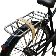 Am Fahrrad ein hervorragend Befestigungsriemen für Gepäckträger