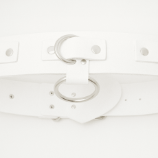 Mit Rollschnalle und Schlauf, Klemmschutz Schutzleder unter der Schnalle – kein Hautkontakt, kein Einklemmen