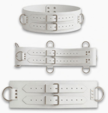 Robustes Echtleder mit ca. 3 mm Stärke und sorgfältiger Handarbeit sorgen für Langlebigkeit, Stabilität und eine edle Lederoptik.