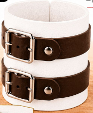 Weißes Echtlederarmband mit dunkelbraunen Lederriemen mit Rollschnalle von LWPH