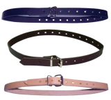 Aus echten weissen Leder ca. 3,0 mm stark, mit Rollschnalle 20 mm und Stahlschlaufe