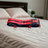 Abblidung zeigt den Taillengurt 20 cm extra breit im Schlafzimmer