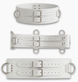 Robustes Echtleder mit ca. 3 mm Stärke und sorgfältiger Handarbeit sorgen für Langlebigkeit, Stabilität und eine edle Lederoptik.